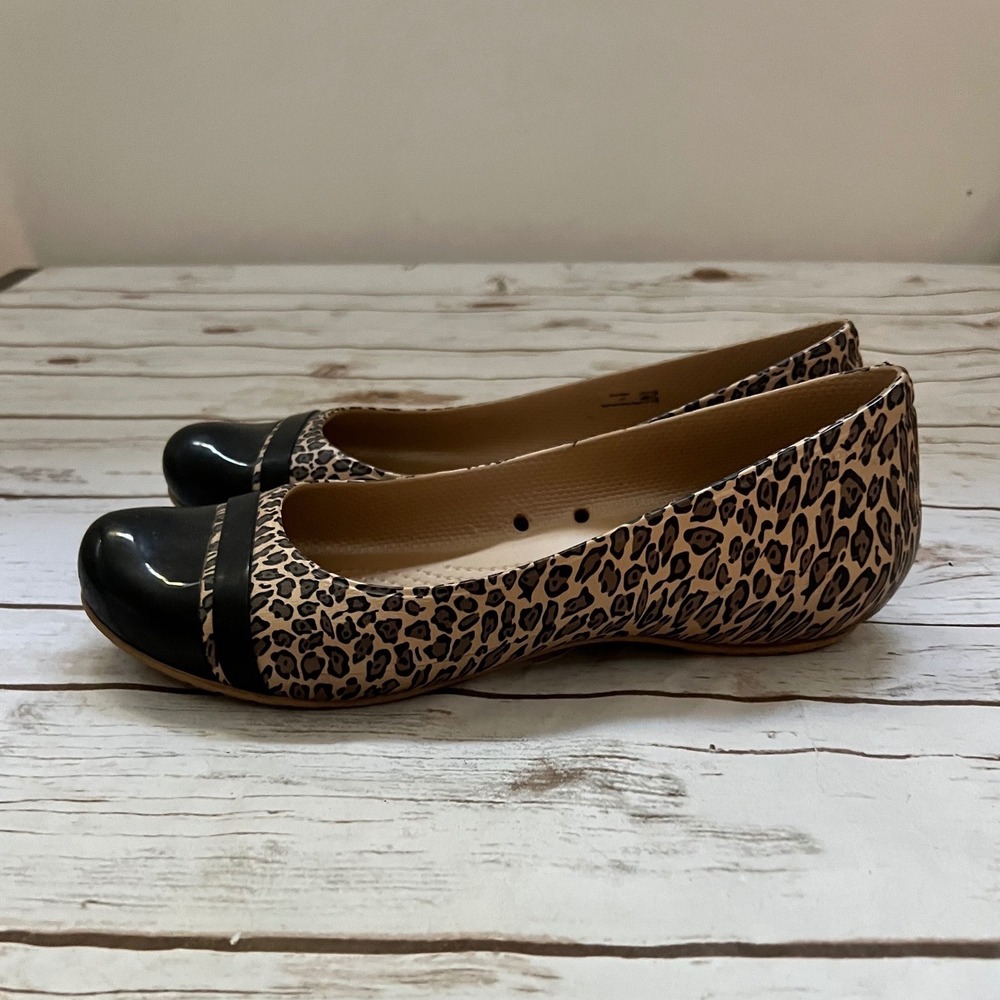 Crocs Ballet Flats Leopard Print Black Cap Toe Animal Print Shoes W11